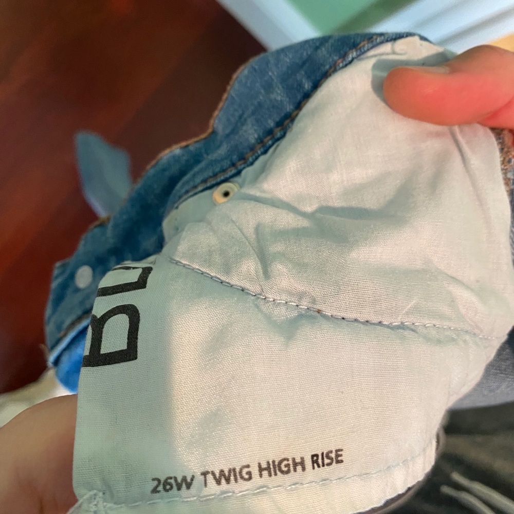 *CLEARANCE* BDG Straight Blue Jeans Size 26 - Picture 3 of 3